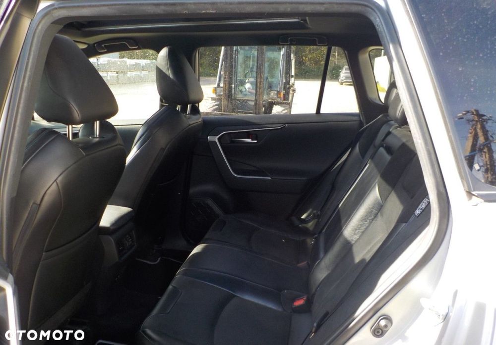 Toyota RAV4 - 18
