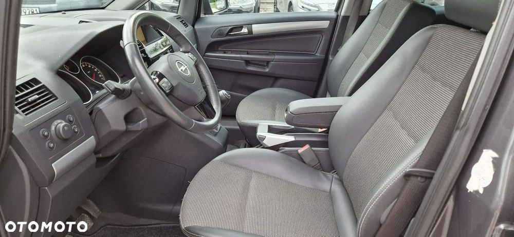 Opel Zafira - 23