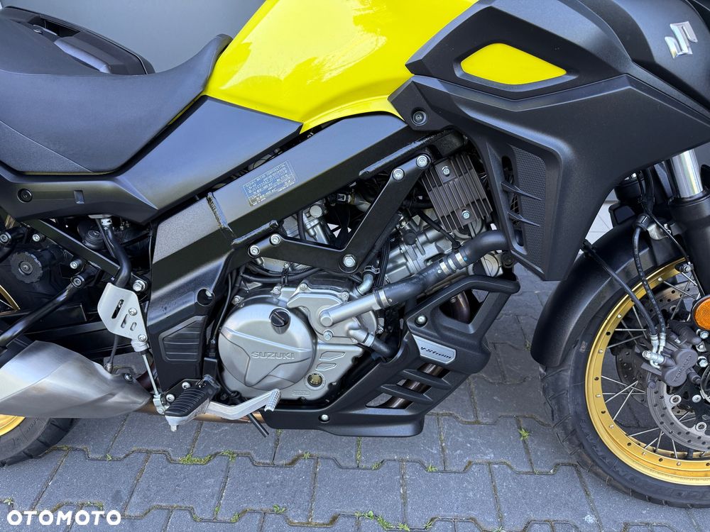 Suzuki V-STROM - 18