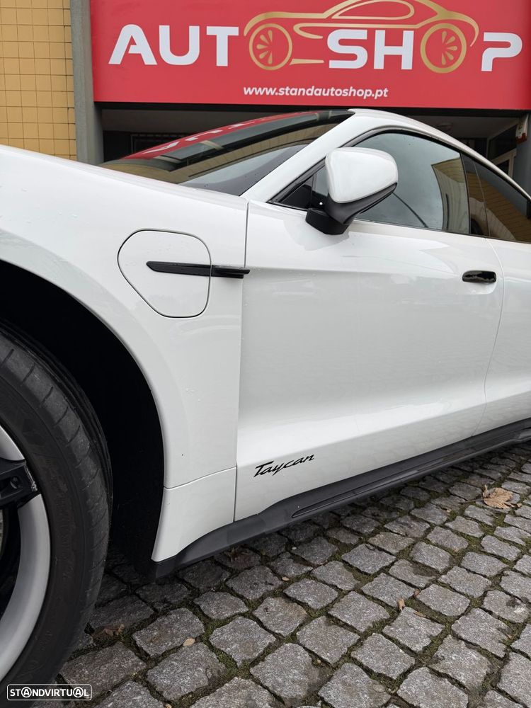 Porsche Taycan - 7