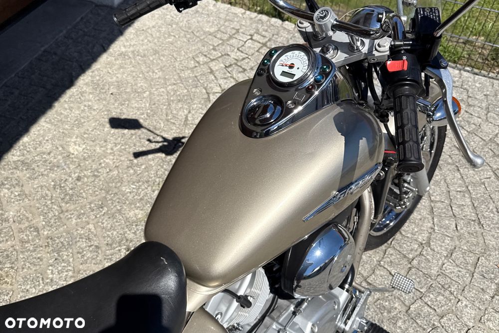 Honda Shadow - 10