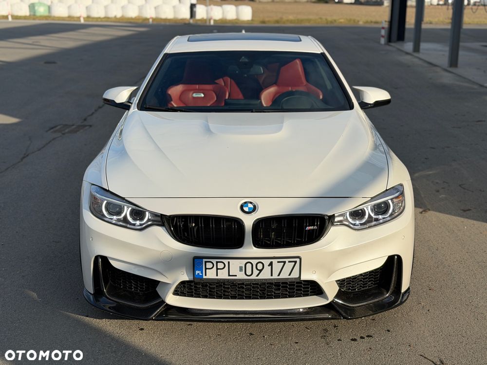 BMW M4 DKG - 13