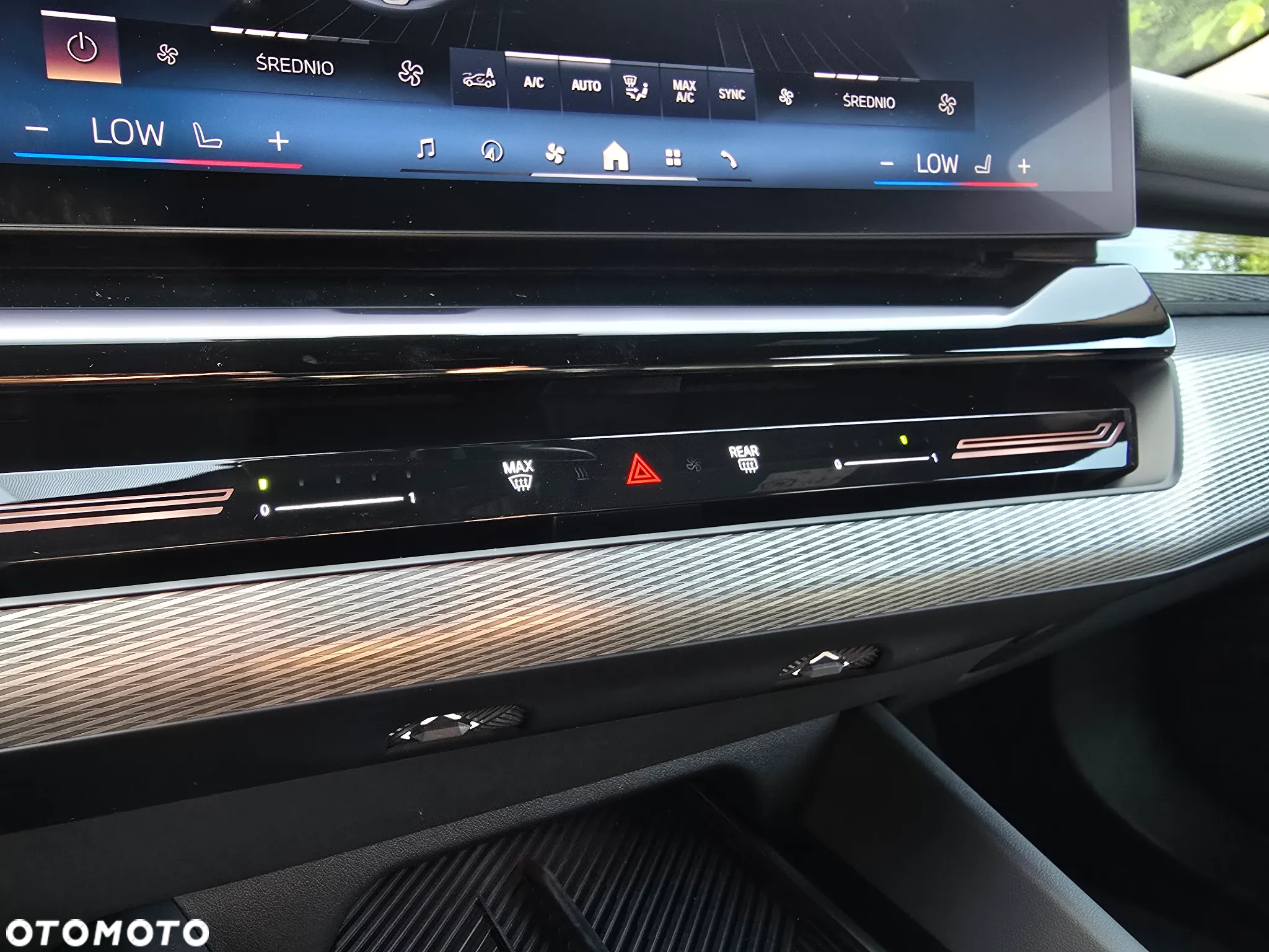 BMW Seria 5 520d xDrive - 22