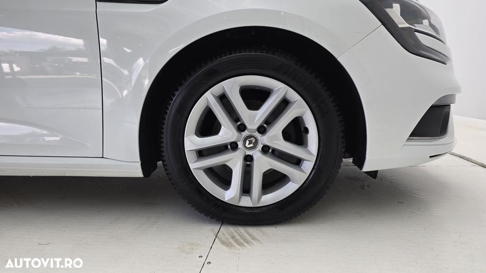 Renault Megane Blue dCi 116 Zen - 23