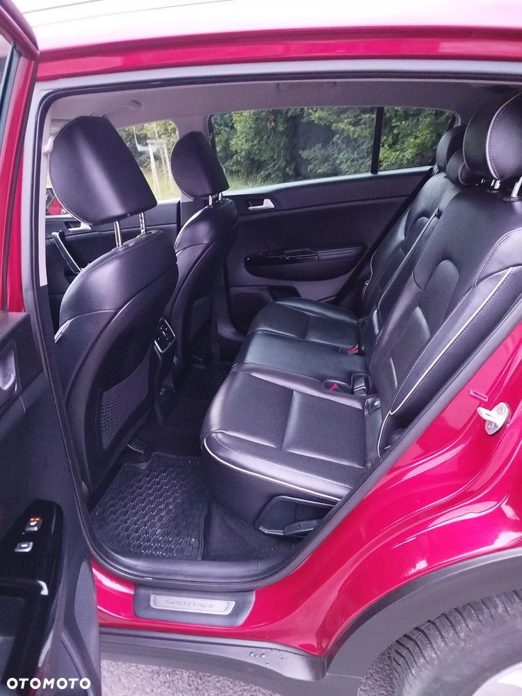 Kia Sportage 1.6 GDI 2WD DREAM-TEAM EDITION - 33