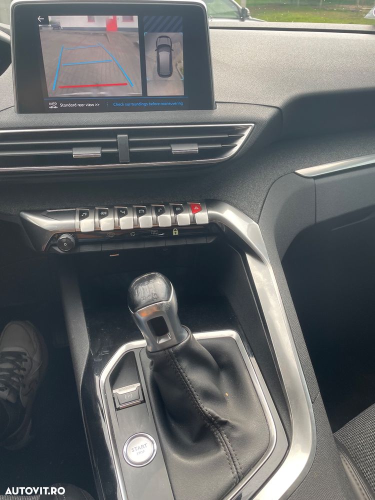 Peugeot 3008 PureTech 130 Stop & Start GPF Roadtrip - 6