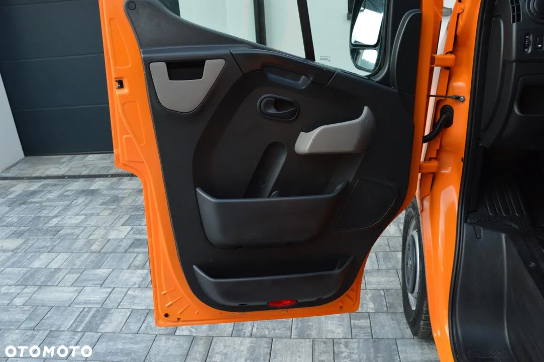 Renault Master - 25