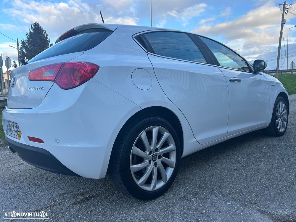 Alfa Romeo Giulietta 1.6 JTDM - 2