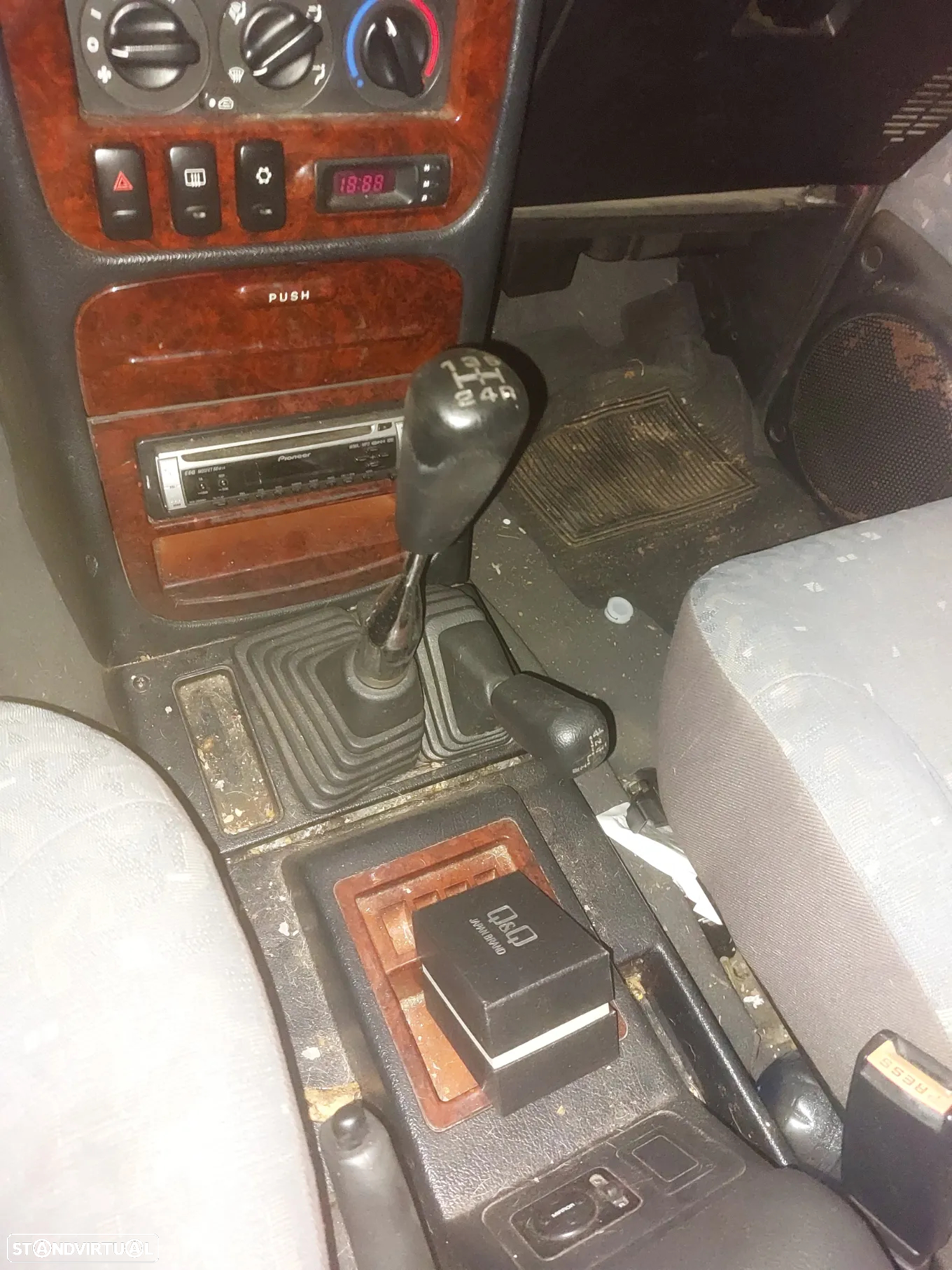 Hyundai Galloper - 37