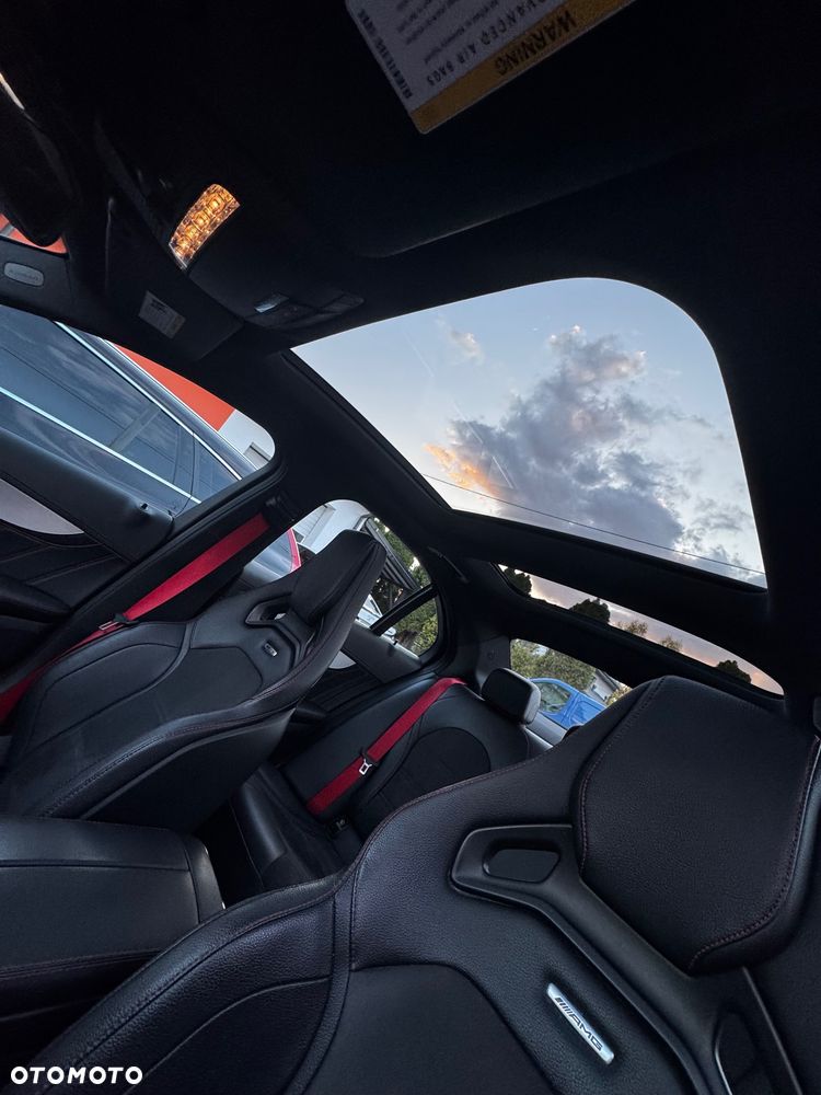 Mercedes-Benz Klasa C AMG 43 4Matic 9G-TRONIC - 31