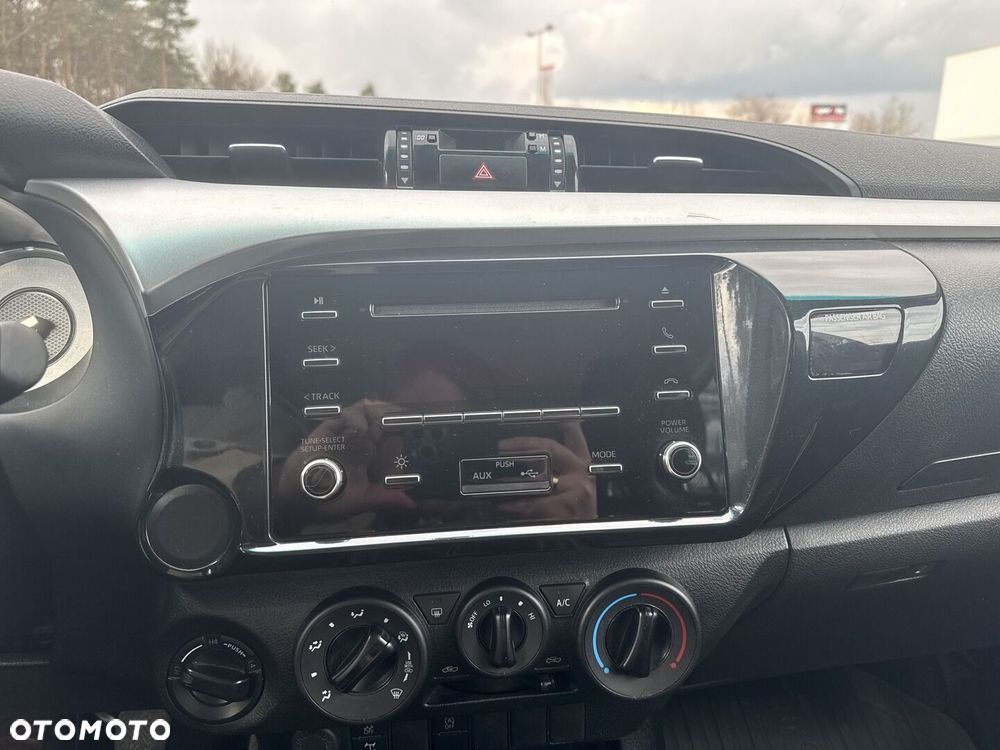 Toyota Hilux 2.4 D-4D Double Cab DLX 4x4 - 18