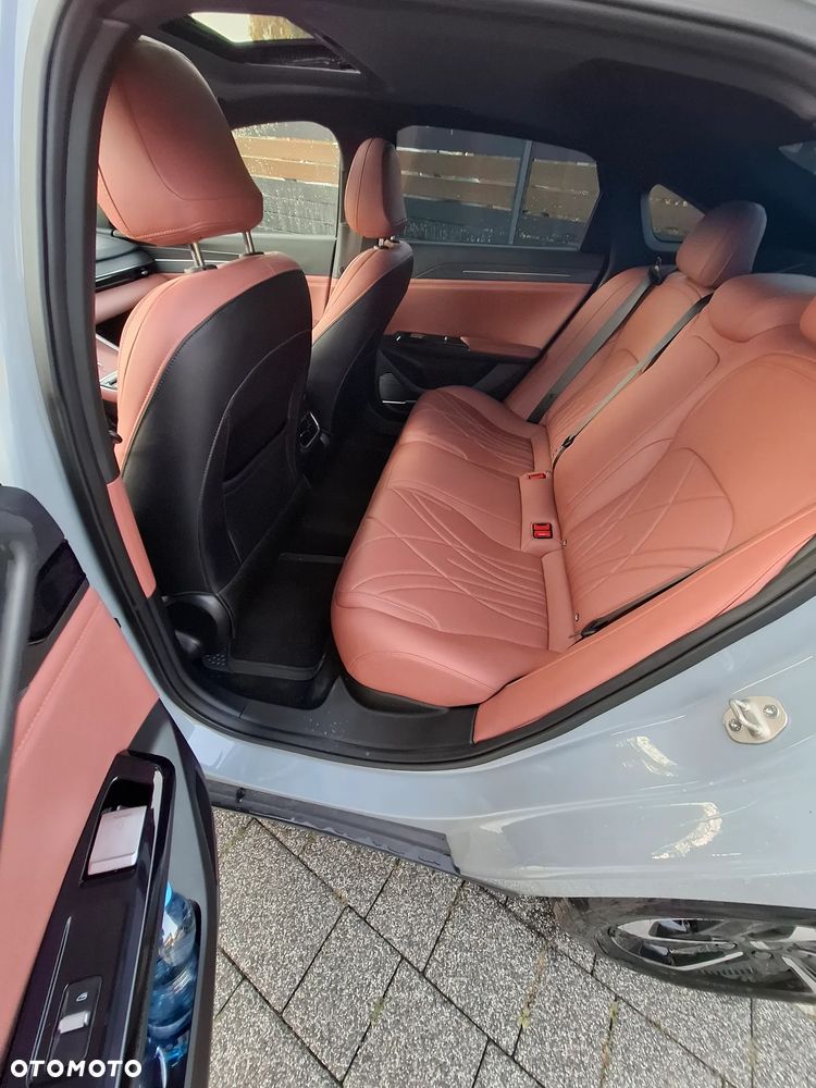 Geely Galaxy L7 - 9