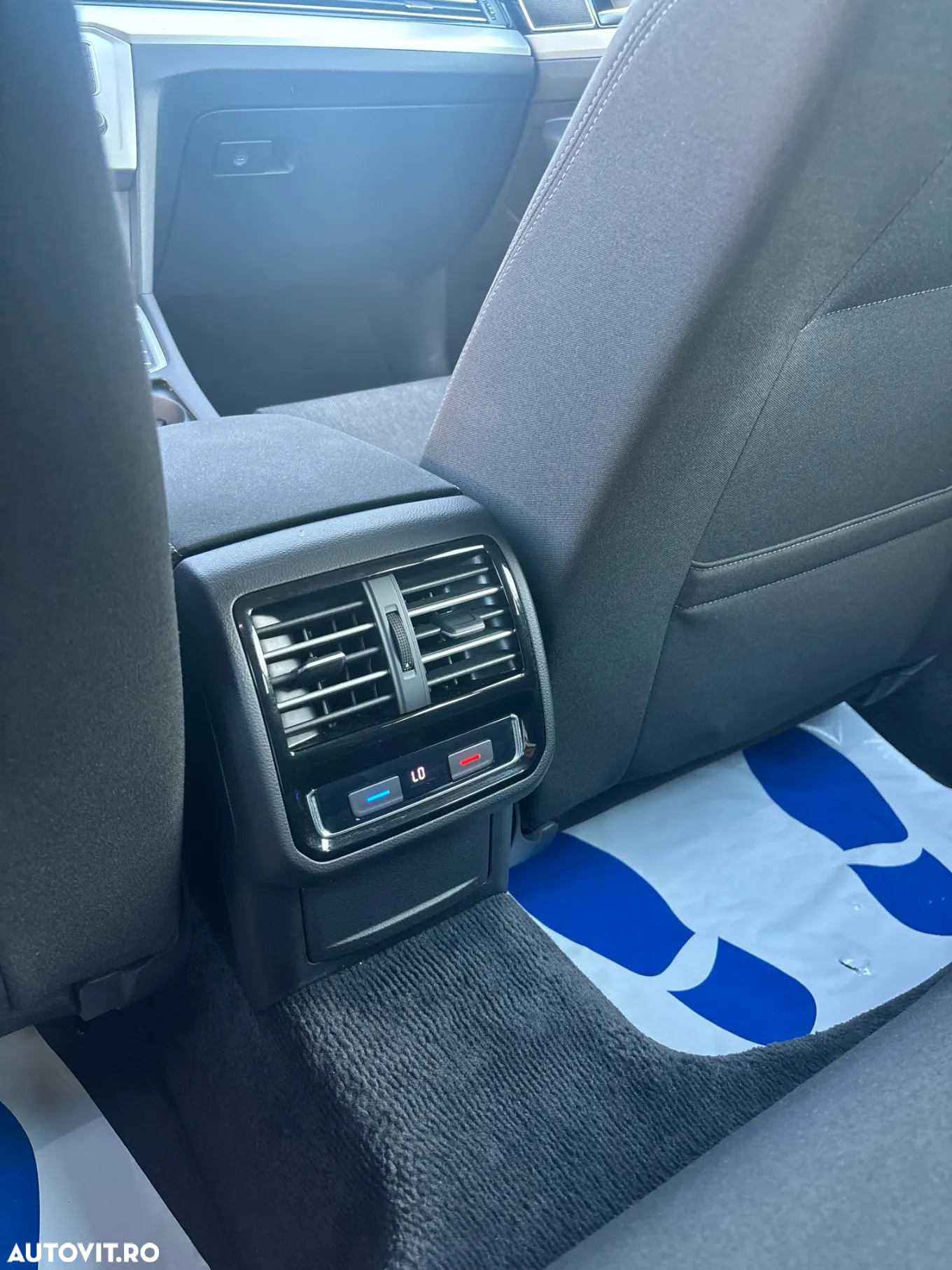 Volkswagen Passat 2.0 TDI DSG Comfortline - 17