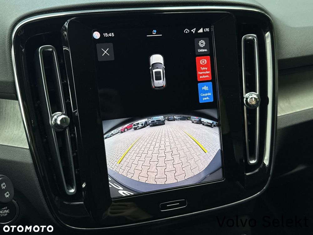 Volvo XC 40 - 24