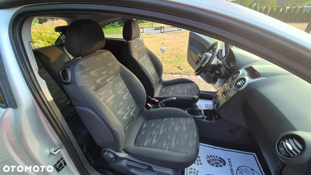 Opel Corsa - 12