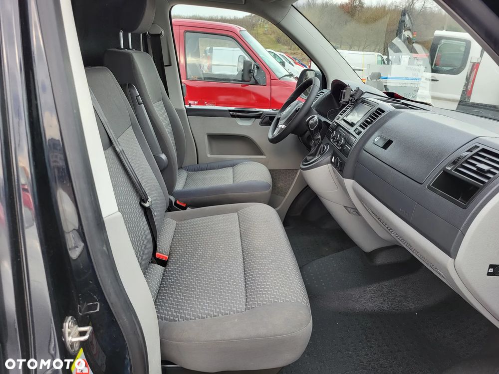 Volkswagen Transporter - 23