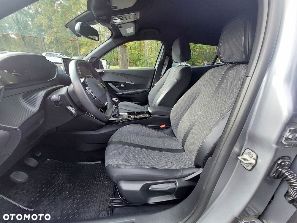 Peugeot 2008 - 12