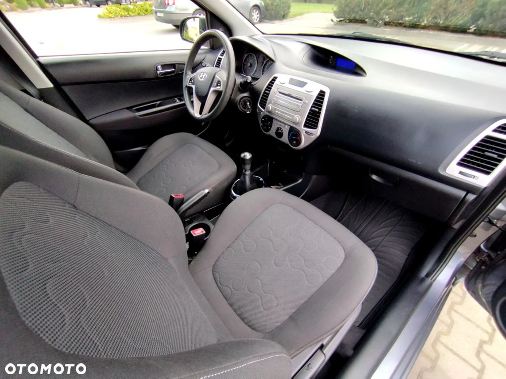 Hyundai i20 - 10