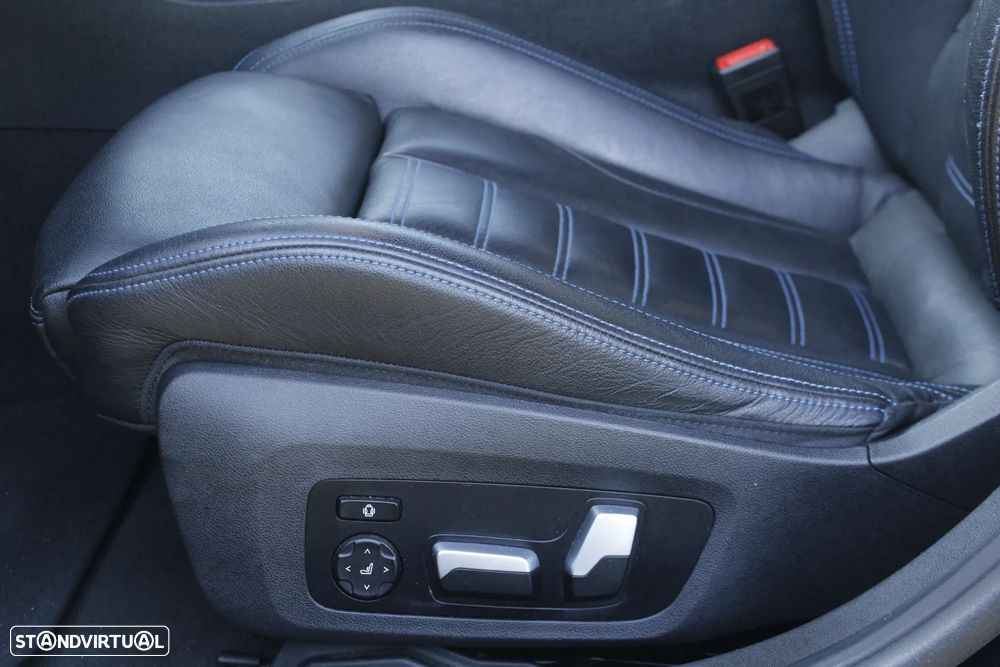 BMW 330 e Touring xDrive Aut. M Sport - 13