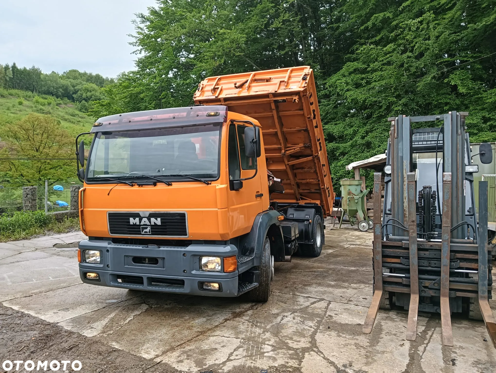 MAN 15.220 wywrotka 3 stronna HDS HIAB 2 osiowy dwu osiowa kiper HDS - 2