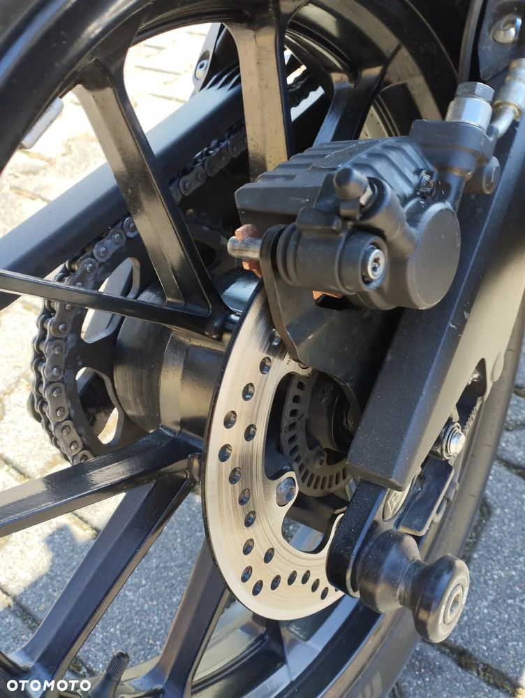 Yamaha MT - 8