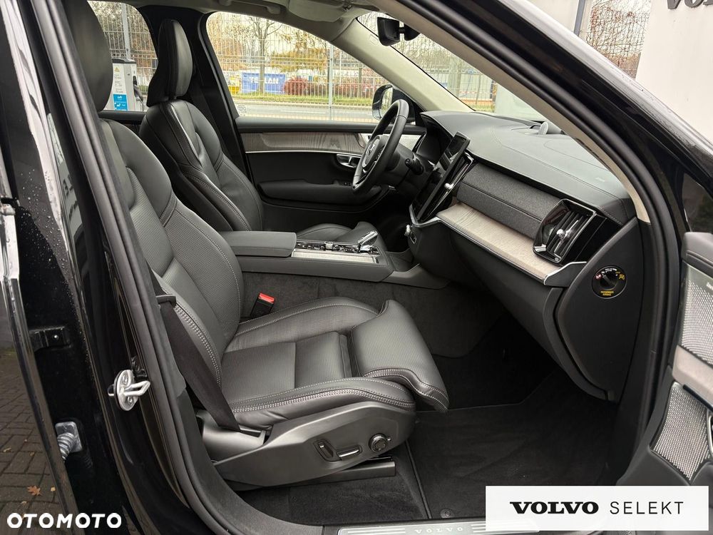 Volvo XC 90 - 21
