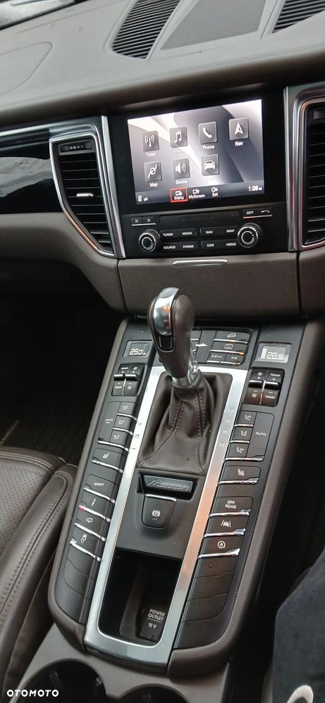 Porsche Macan Turbo PDK - 12