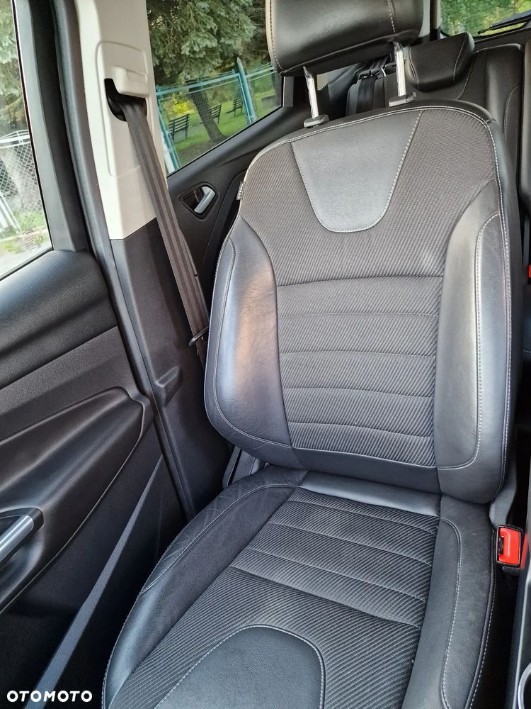 Ford Kuga 2.0 TDCi AWD Titanium - 14