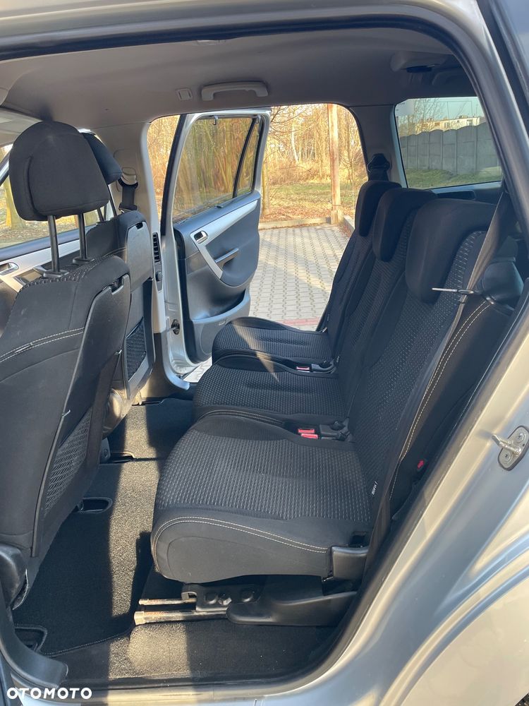 Citroën C4 Grand Picasso 1.8 16V Confort - 15