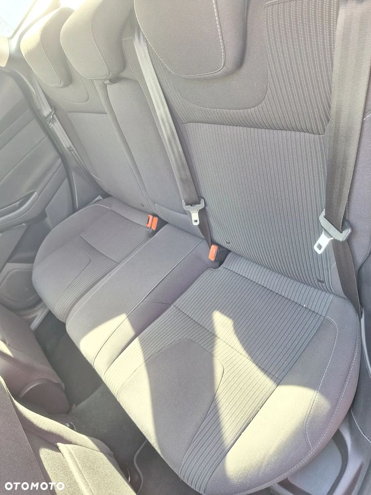 Ford Focus 1.0 EcoBoost Titanium - 27