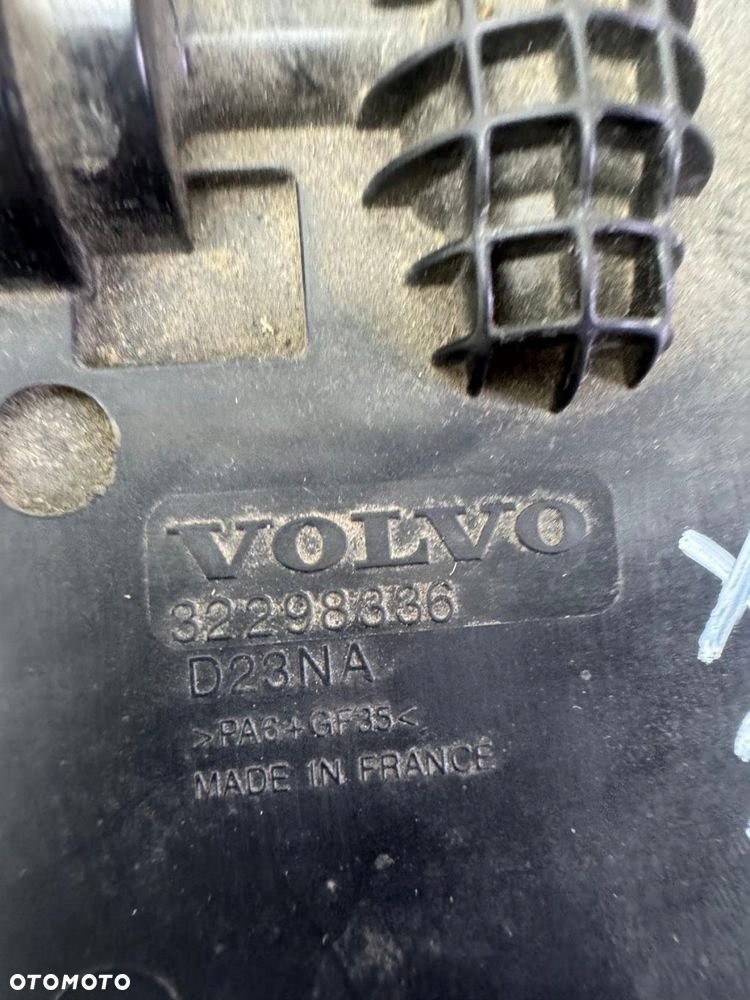 rezonator rura powietrza volvo xc40 2017-2024 2.0 b4 32298336 - 2
