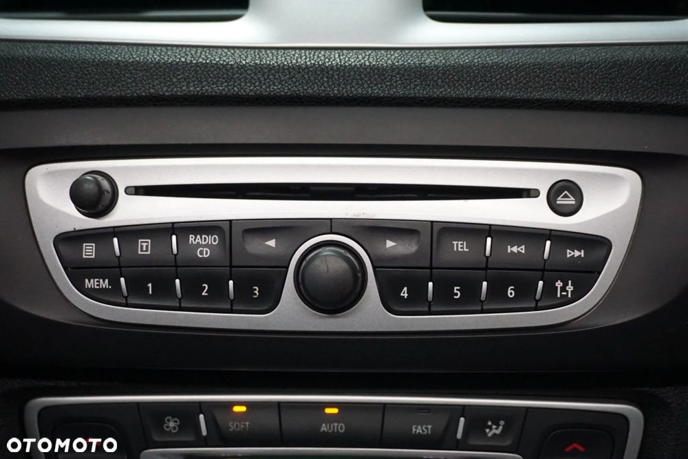 Renault Scenic dCi 110 Expression - 29