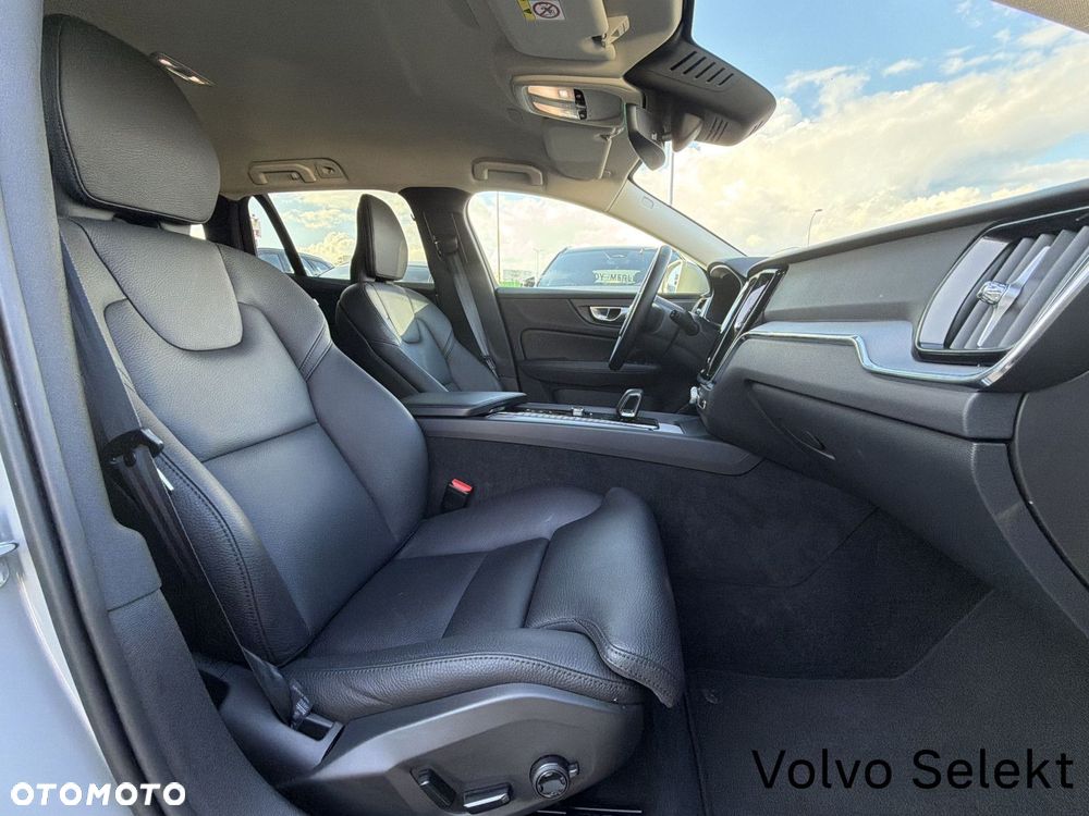 Volvo V60 Cross Country - 15