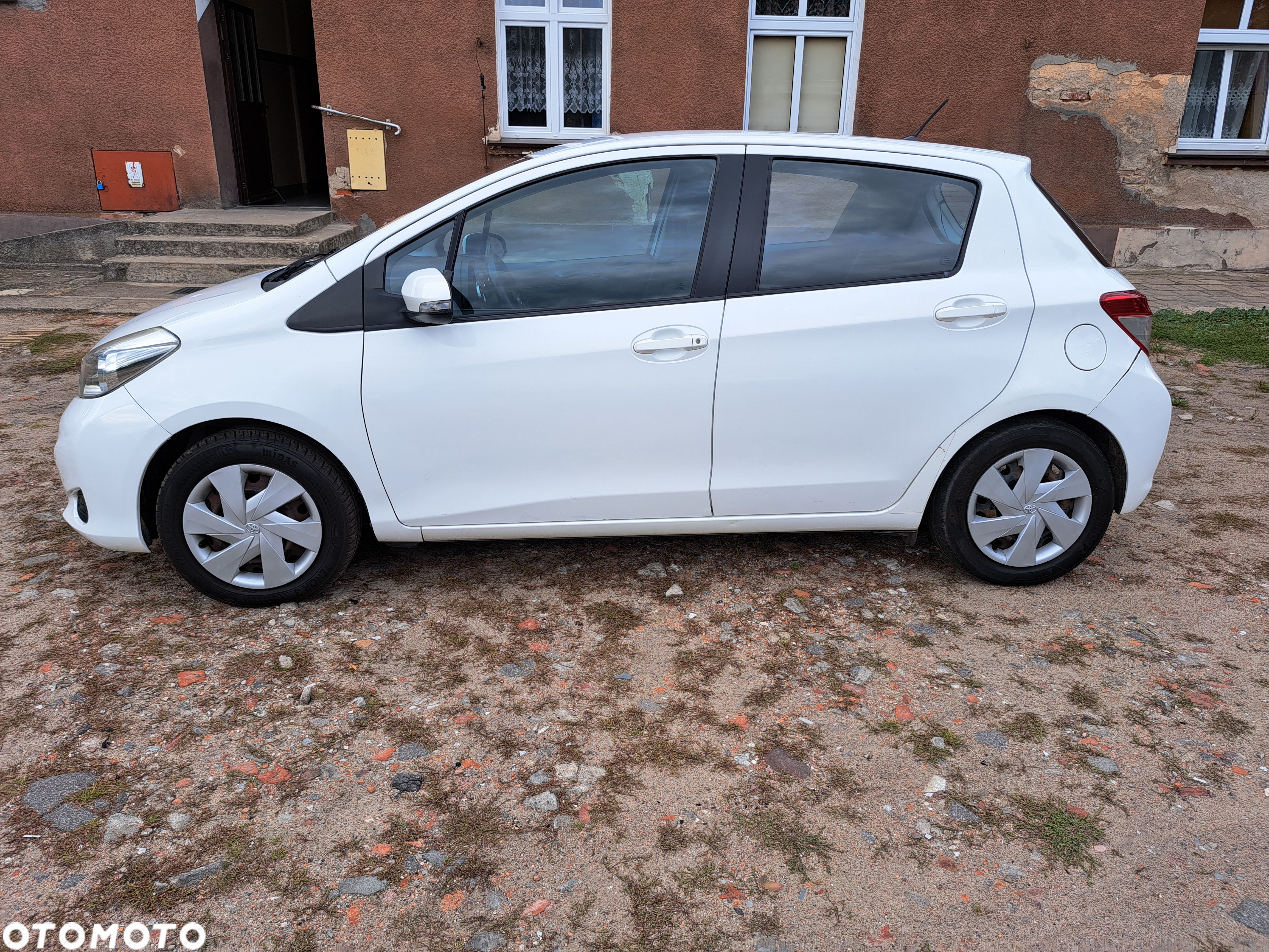 Toyota Yaris 1.4 D-4D Active - 1