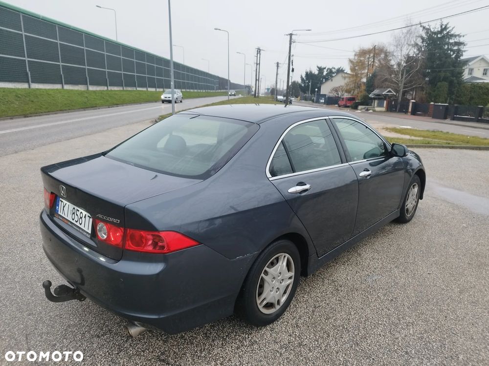 Honda Accord 2.0 Comfort - 4