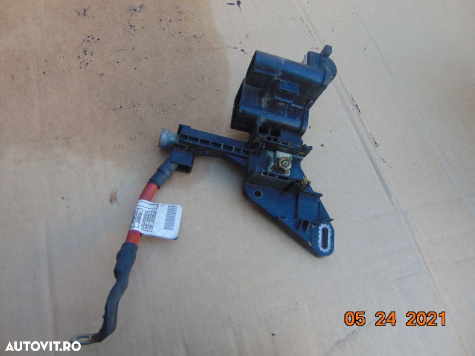 Distribuitor curent BMW f30 F31 F32 F33 F34 borna baterie acumulator f80 F20 F21 F22 F23 - 1