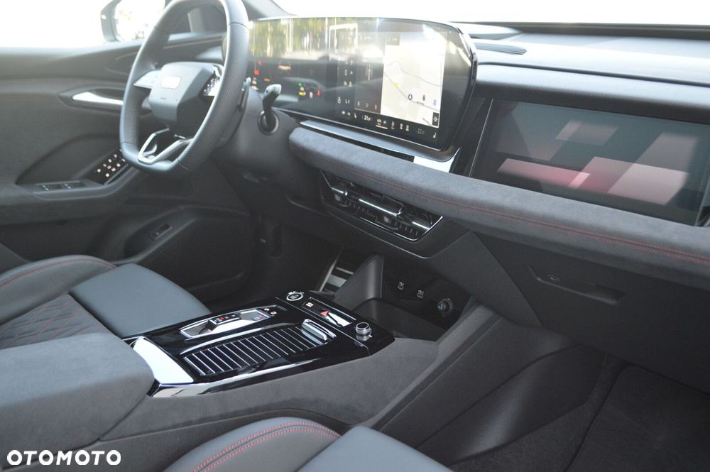 Audi Q6 e-tron - 10