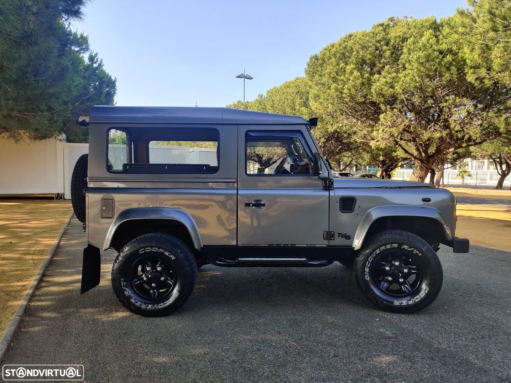 Land Rover Defender 90 2.5 TD5 Metal Top - 6