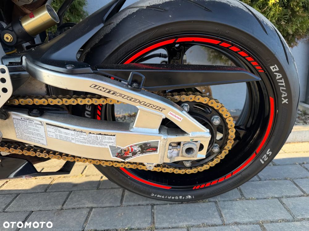 Honda CBR - 27