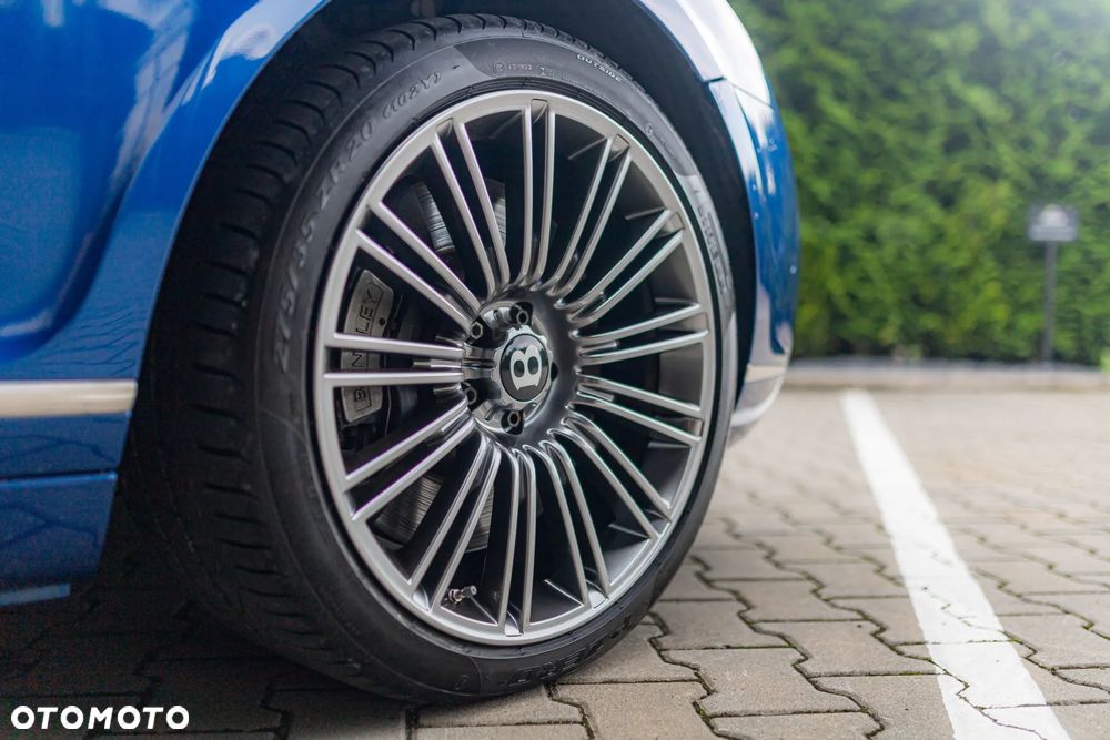 Bentley Continental GT - 7