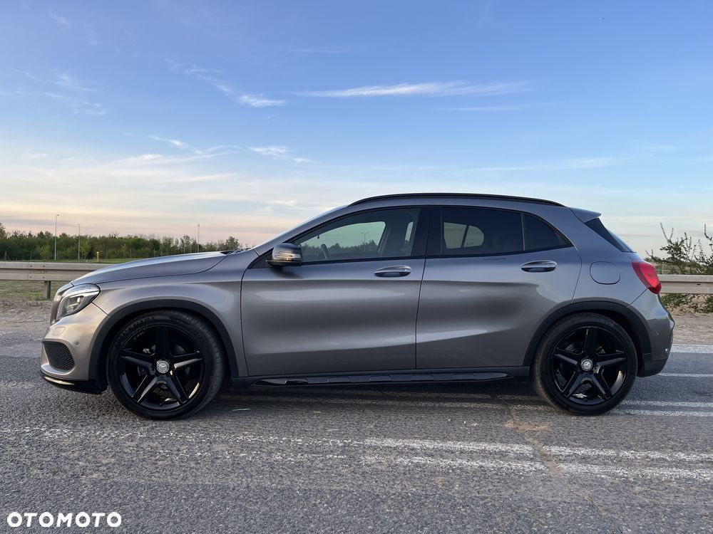 Mercedes-Benz GLA 200 (CDI) d 4Matic 7G-DCT AMG Line - 3