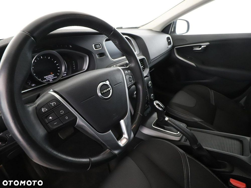 Volvo V40 T2 Geartronic - 14