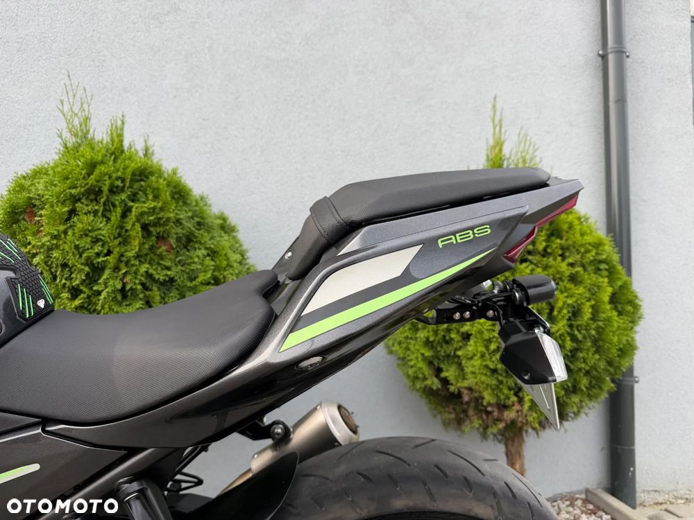 Kawasaki Ninja 400 - 27