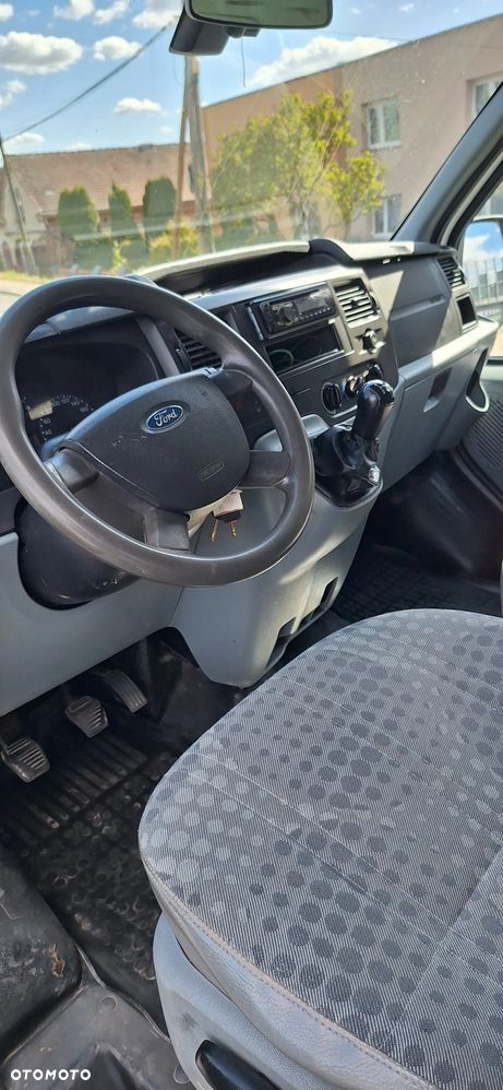 Ford Transit - 8