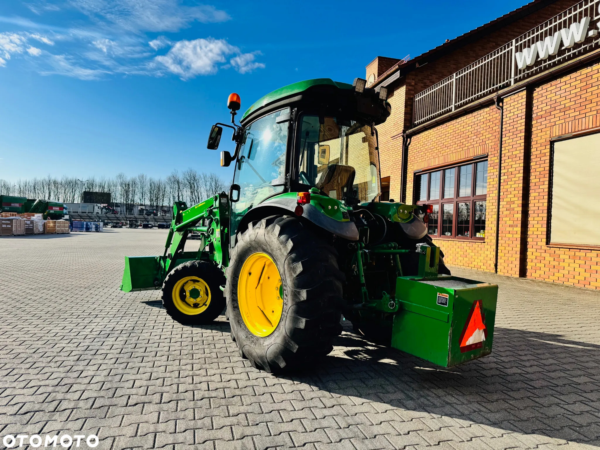 John Deere Seria R 4049R Dostępny od ręki w stanie idealnym - 9