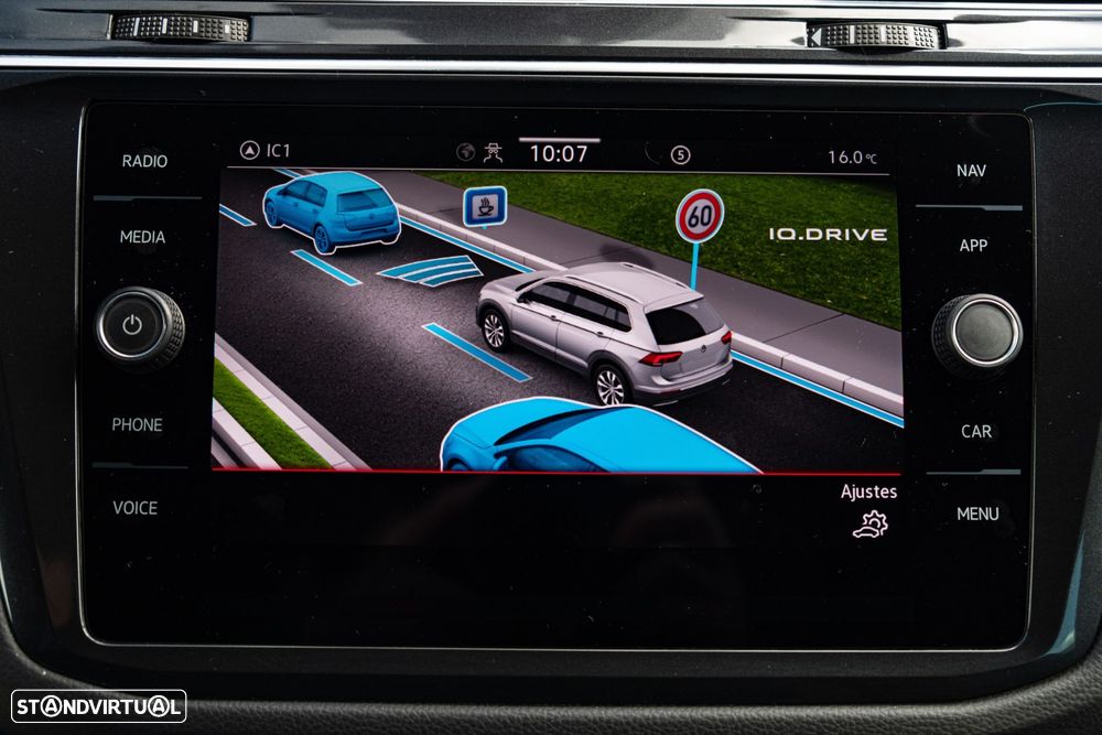 VW Tiguan 1.4 TSI eHybrid R-Line DSG - 32