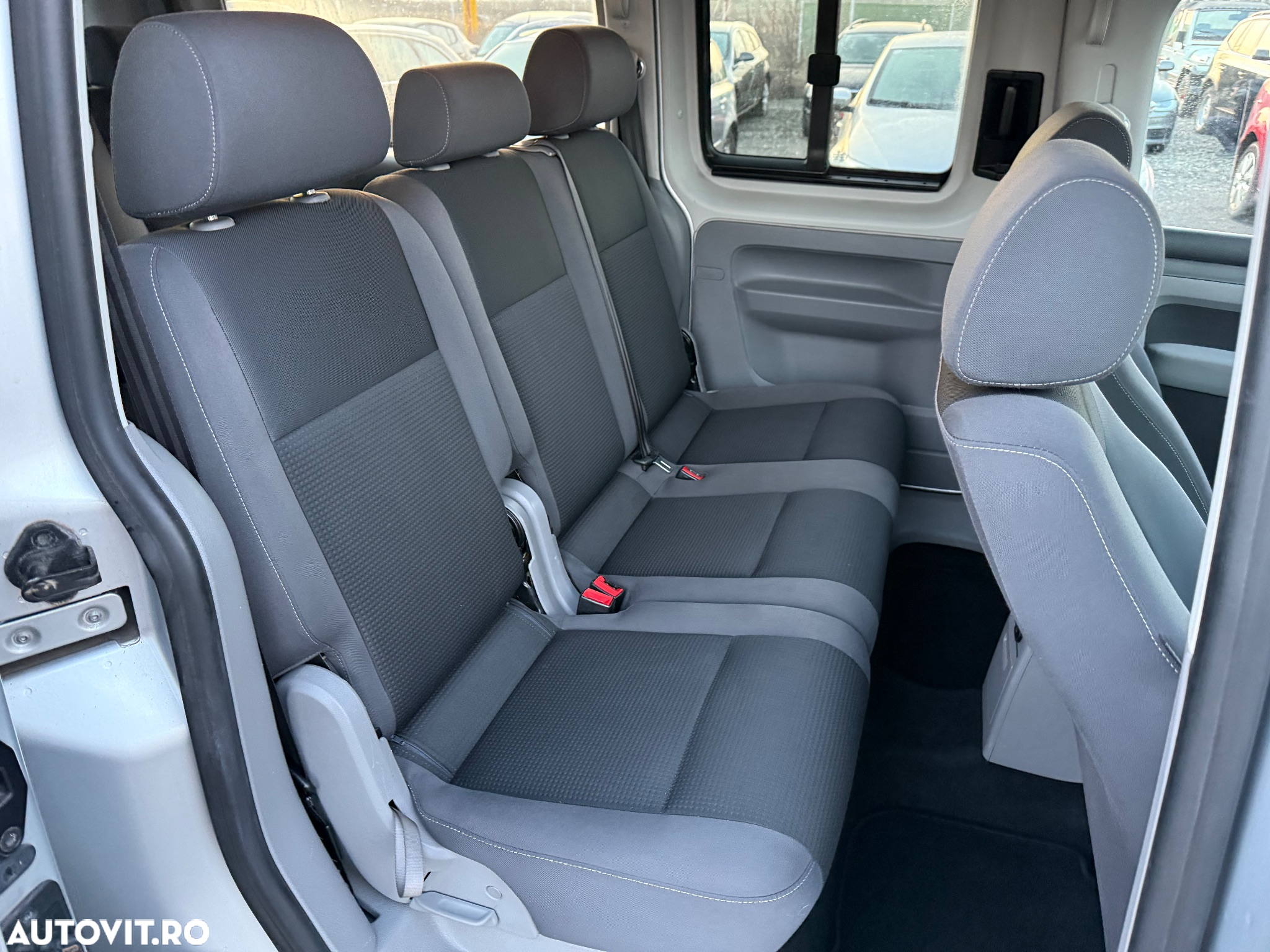 Volkswagen Caddy 2.0 TDI Maxi Gewinner (7-Si.) - 10