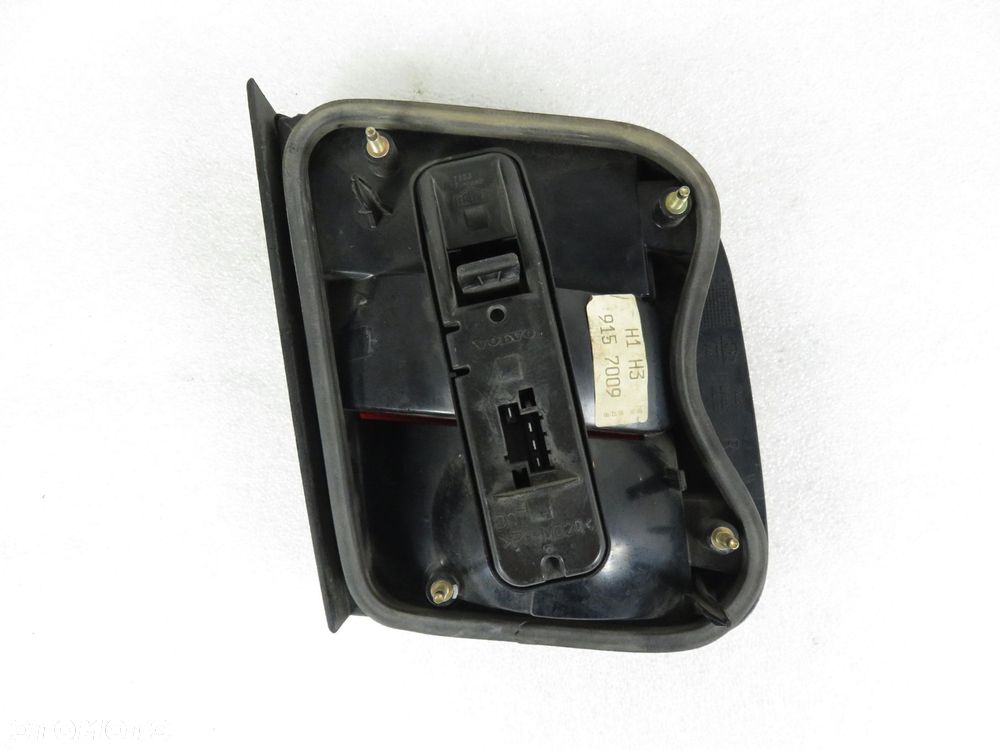 LAMPA PRAWA TYLNA KLAPA VOLVO S70 9151634 - 4