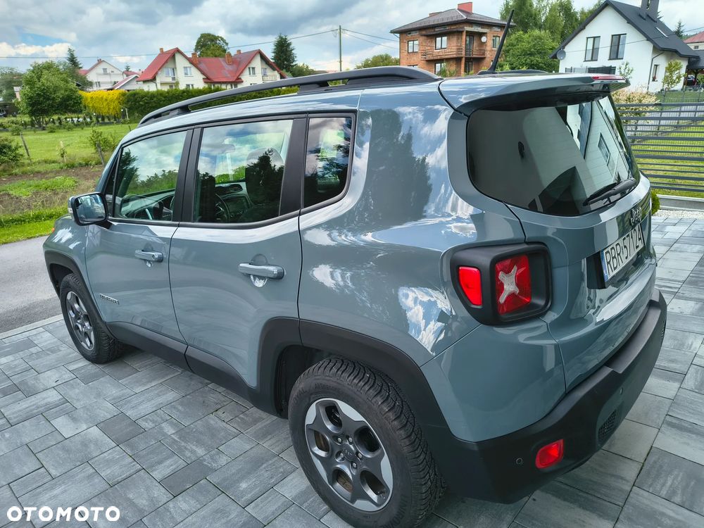 Jeep Renegade 1.6 E-TorQ Longitude - 11