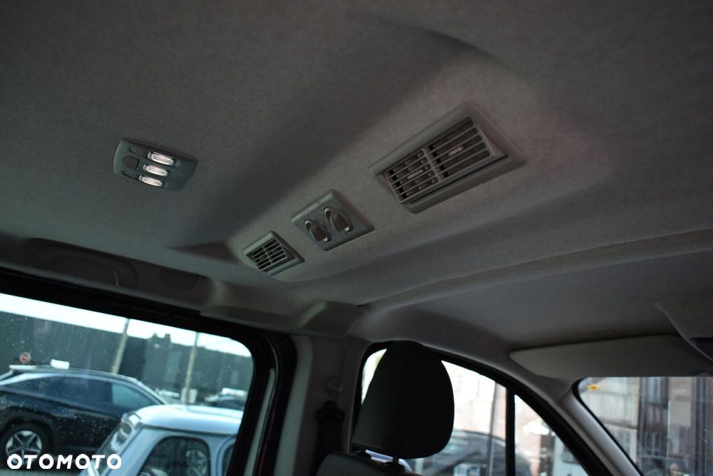 Renault Trafic - 15